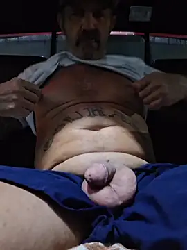 Hotbodyscottie online show from May 27, 2026, 6:54 am