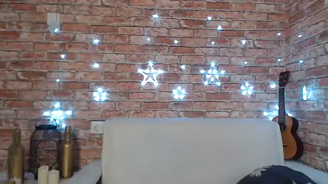 Amelia Kiss  online show from December 24, 2024, 3:49 am
