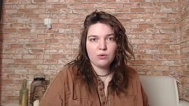 Amelia Kiss  online show from January 24, 2025, 12:52 am