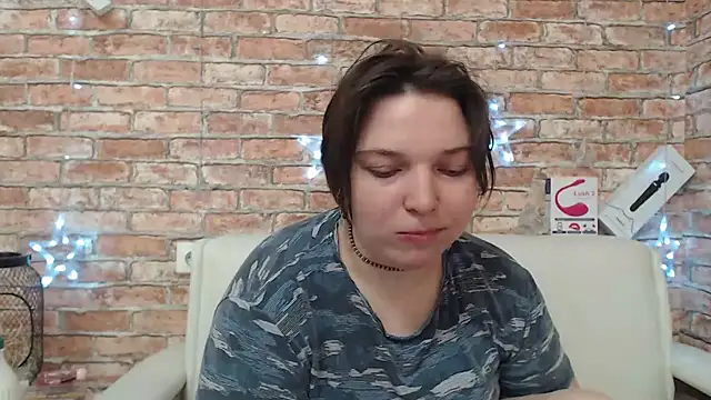 Snapshot of Amelia_Kiss_ chatting on April 15, 2026, 1:01 am Amelia Kiss online show from April 15, 2026, 1:01 am