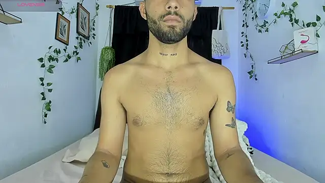 Snapshot of Alex_BigDickkk chatting on September 24, 2025, 8:56 pm Alex BigDickkk online show from September 24, 2025, 8:56 pm