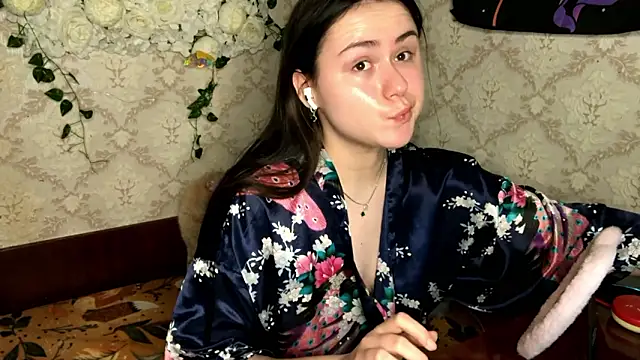 Snapshot of FelvivalKitty chatting on March 13, 2026, 6:25 pm FelvivalKitty online show from March 13, 2026, 6:25 pm