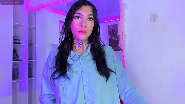 Snapshot of Camila_Coxx chatting on October 16, 2025, 2:51 pm Camila Coxx online show from October 16, 2025, 2:51 pm