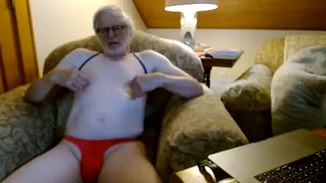 Snapshot of stripfun23 chatting on October 16, 2025, 8:10 pm stripfun23 online show from October 16, 2025, 8:10 pm