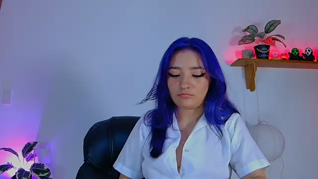 vayolett01 dakotta online show from October 21, 2025, 2:45 am