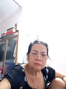 Hotestlove online show from September 19, 2025, 10:21 pm