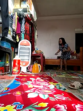 Hotestlove online show from November 13, 2025, 12:42 am