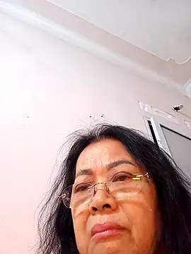 Hotestlove online show from January 5, 2026, 11:08 pm