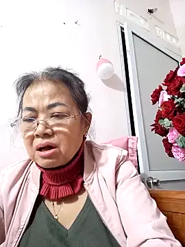 Hotestlove online show from February 3, 2026, 1:38 pm