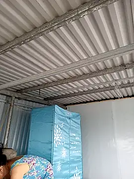 Hotestlove online show from April 5, 2026, 2:31 am