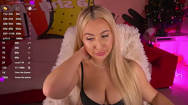 LiaBrazzerr online show from December 19, 2025, 3:08 pm