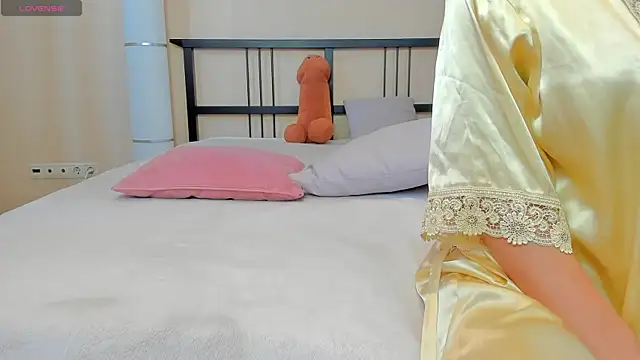 yourastral online show from March 3, 2025, 5:09 am