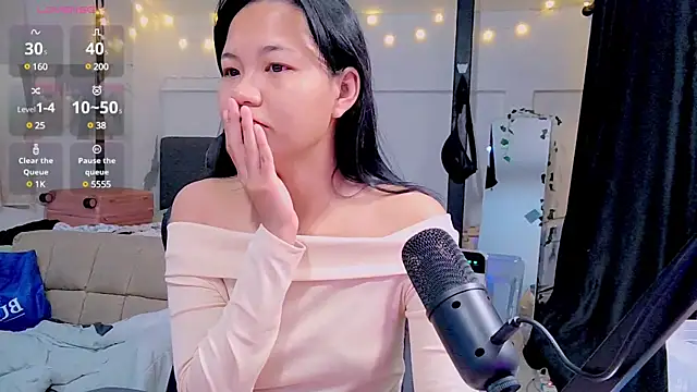 Kana G online show from February 9, 2025, 2:29 pm