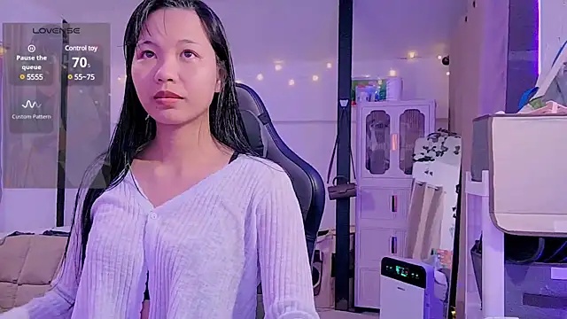 Kana G online show from February 23, 2025, 6:45 pm