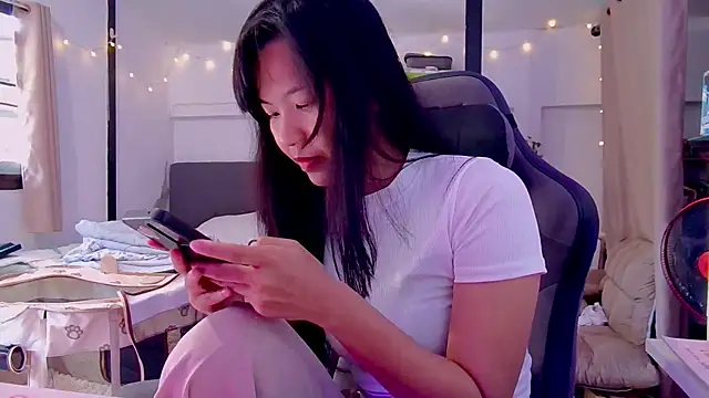 Kana G online show from March 5, 2025, 7:16 am