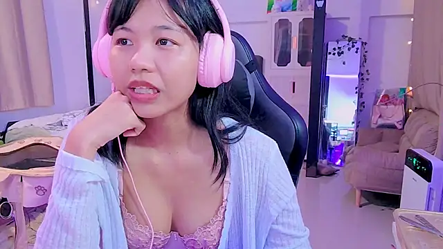 Kana G online show from March 8, 2025, 4:17 pm