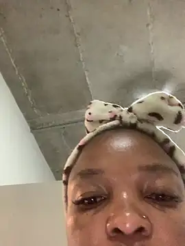 slimcateee online show from February 26, 2026, 7:51 am