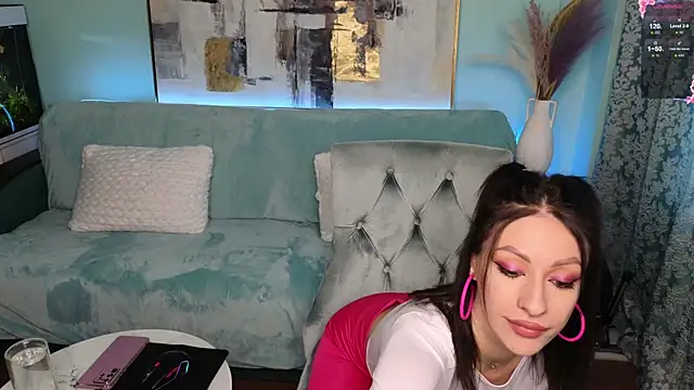 Snapshot of HoneyGirl55 chatting on February 12, 2025, 9:31 am HoneyGirl55 online show from February 12, 2025, 9:31 am