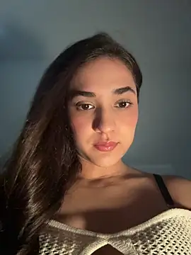 CuteeRose online show from May 15, 2026, 4:36 pm