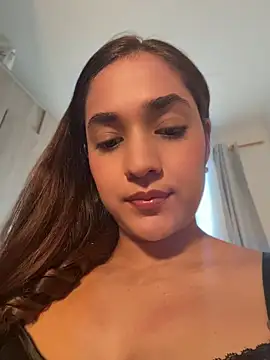 CuteeRose online show from May 17, 2026, 12:23 pm