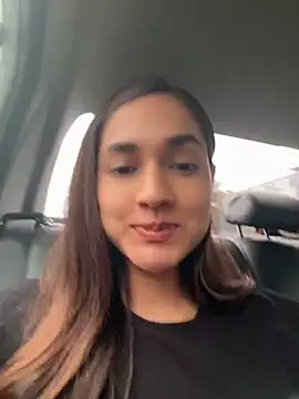 CuteeRose online show from May 25, 2026, 4:57 pm