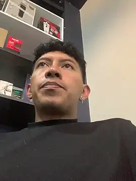 Snapshot of Chocolatito26 chatting on February 19, 2025, 5:16 pm Chocolatito26 online show from February 19, 2025, 5:16 pm