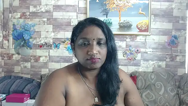 Snapshot of Indian_tracy chatting on December 23, 2025, 8:56 am Indian tracy online show from December 23, 2025, 8:56 am
