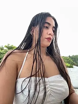 ZarahEvans online show from November 6, 2025, 7:59 pm