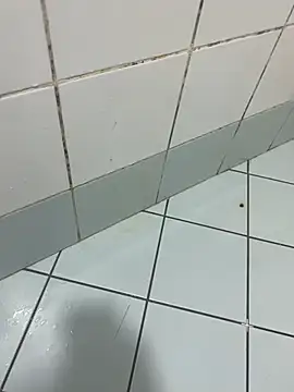 Snapshot of SLhotman chatting on March 19, 2025, 5:39 pm SLhotman online show from March 19, 2025, 5:39 pm