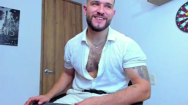Snapshot of AndrewDiaz chatting on October 5, 2025, 8:56 am AndrewDiaz online show from October 5, 2025, 8:56 am