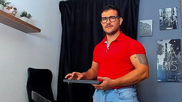 Snapshot of AndrewDiaz chatting on July 24, 2026, 6:55 am AndrewDiaz online show from July 24, 2026, 6:55 am