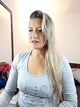 Snapshot of valeriahunter1 chatting on November 5, 2025, 10:21 pm valeriahunter1 online show from November 5, 2025, 10:21 pm