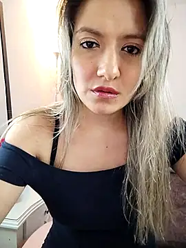 Snapshot of valeriahunter1 chatting on December 1, 2025, 10:26 pm valeriahunter1 online show from December 1, 2025, 10:26 pm