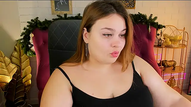 Snapshot of KimberlyMaran chatting on December 20, 2024, 9:11 am KimberlyMaran online show from December 20, 2024, 9:11 am