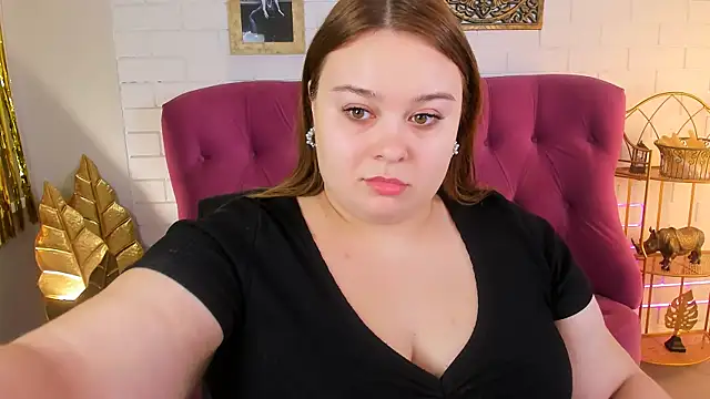 Snapshot of KimberlyMaran chatting on January 12, 2025, 9:08 am KimberlyMaran online show from January 12, 2025, 9:08 am