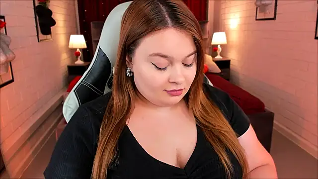 Snapshot of KimberlyMaran chatting on February 23, 2025, 3:18 pm KimberlyMaran online show from February 23, 2025, 3:18 pm