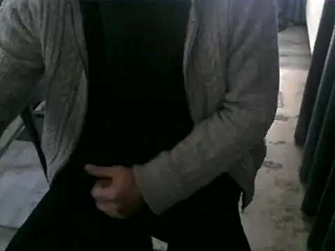 hornyman18cm39 online show from February 3, 2025, 12:03 pm