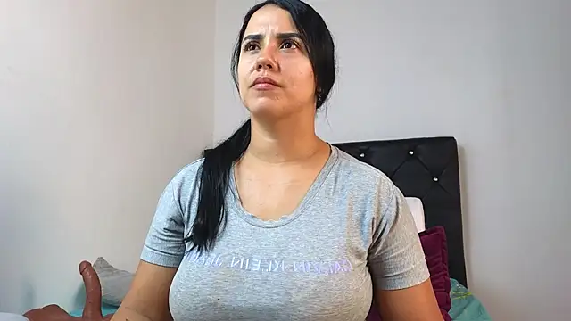 tatiana big ass boobs online show from November 29, 2025, 4:54 pm
