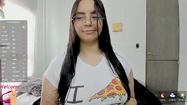 Valery7rose  online show from September 17, 2025, 3:03 pm