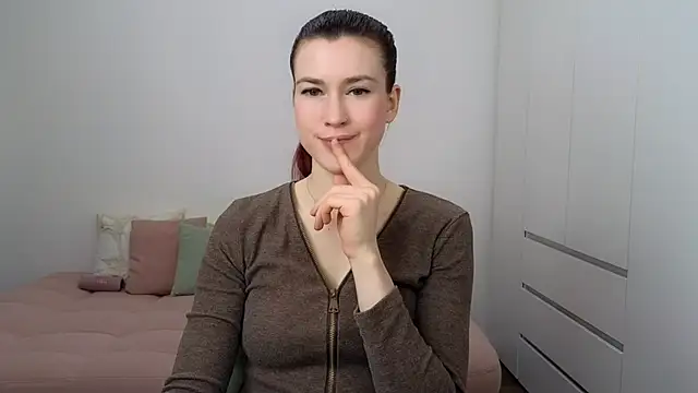 AliciaNewell online show from January 6, 2026, 5:55 am