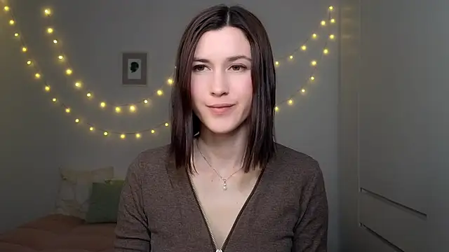 AliciaNewell online show from May 28, 2026, 4:26 pm