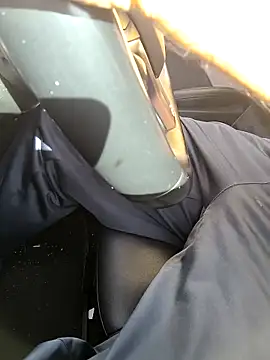 parejamlga58 online show from November 11, 2025, 9:53 am