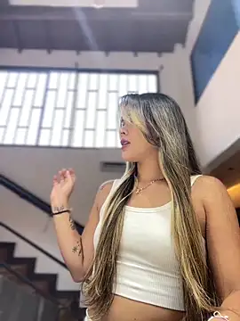 Snapshot of Emilia_Bakerr chatting on January 13, 2025, 9:31 pm Emilia Bakerr online show from January 13, 2025, 9:31 pm