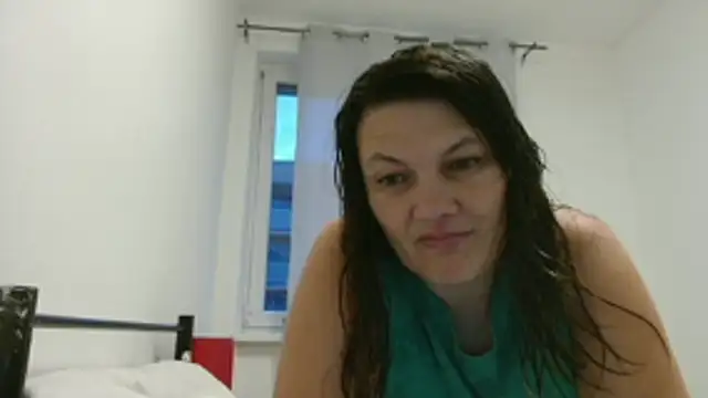 Lucinka1 online show from October 10, 2025, 4:17 pm