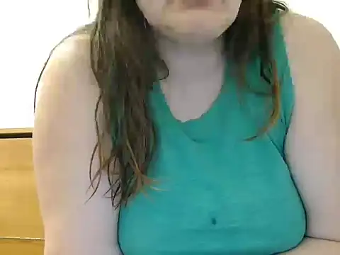 Snapshot of Lucinka1 chatting on February 28, 2026, 8:10 pm Lucinka1 online show from February 28, 2026, 8:10 pm