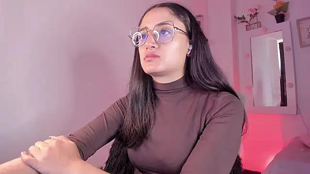 Snapshot of _Caroliinee_ chatting on September 24, 2025, 4:54 pm Caroliinee online show from September 24, 2025, 4:54 pm