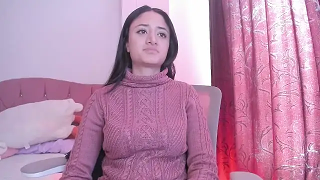 Snapshot of _Caroliinee_ chatting on November 23, 2025, 5:02 pm Caroliinee online show from November 23, 2025, 5:02 pm