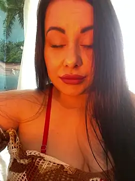 DaisyStreet online show from March 27, 2026, 8:48 am