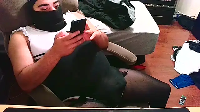 babykayla972 online show from October 6, 2025, 9:07 am