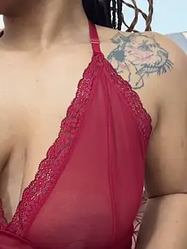 Snapshot of Hannagarces chatting on March 27, 2026, 11:32 am Hannagarces online show from March 27, 2026, 11:32 am